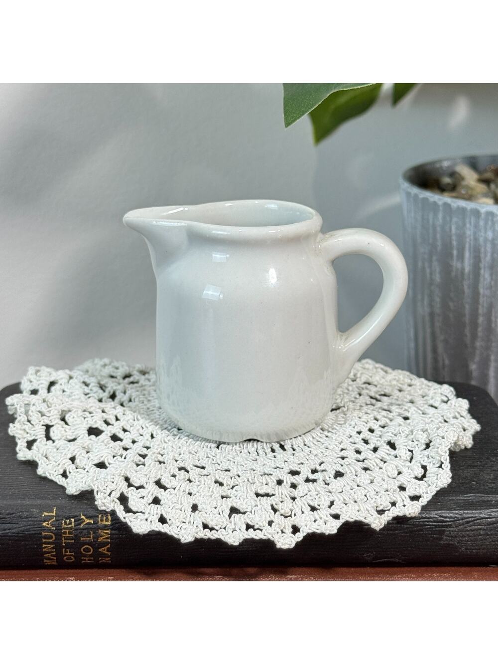 Vintage White Saturnia Porcellane Italy Small Creamer Cream Pitcher 2"